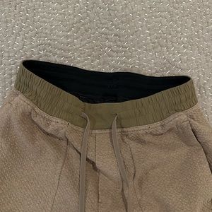 Lululemon at ease joggers size small 29”